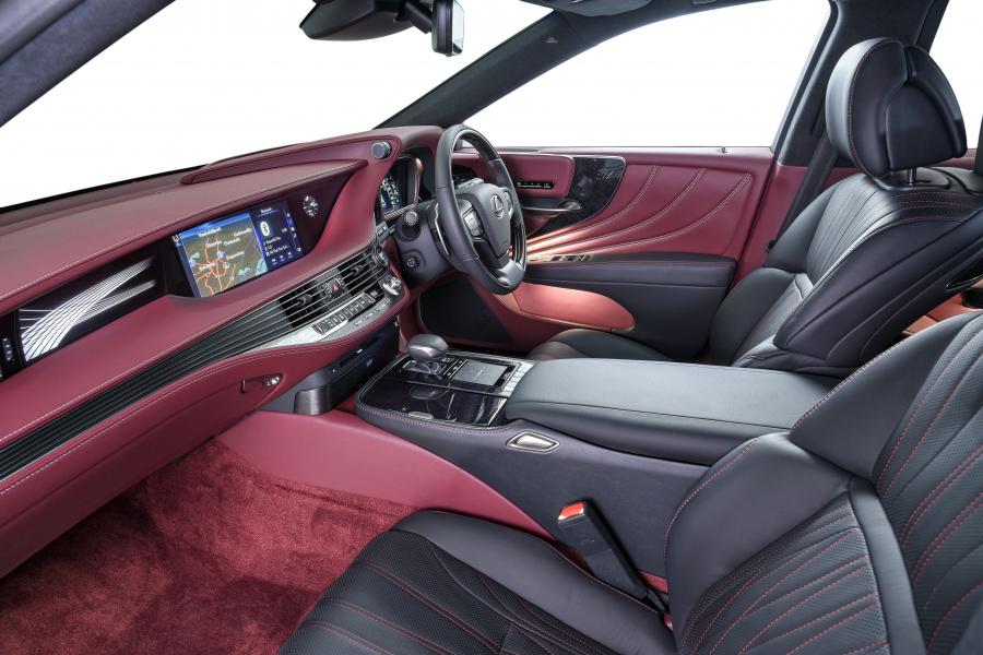 Интерьер Lexus LS500 2018 года  (ZA) (фото 33 из 46)